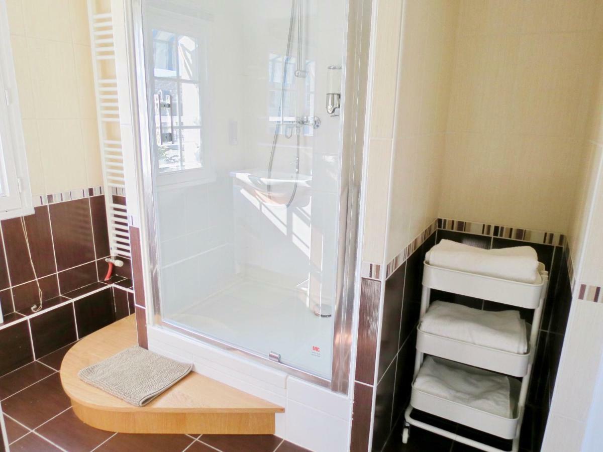 Les Chambres Lune แซ็ง-เตญ็อง ภายนอก รูปภาพ